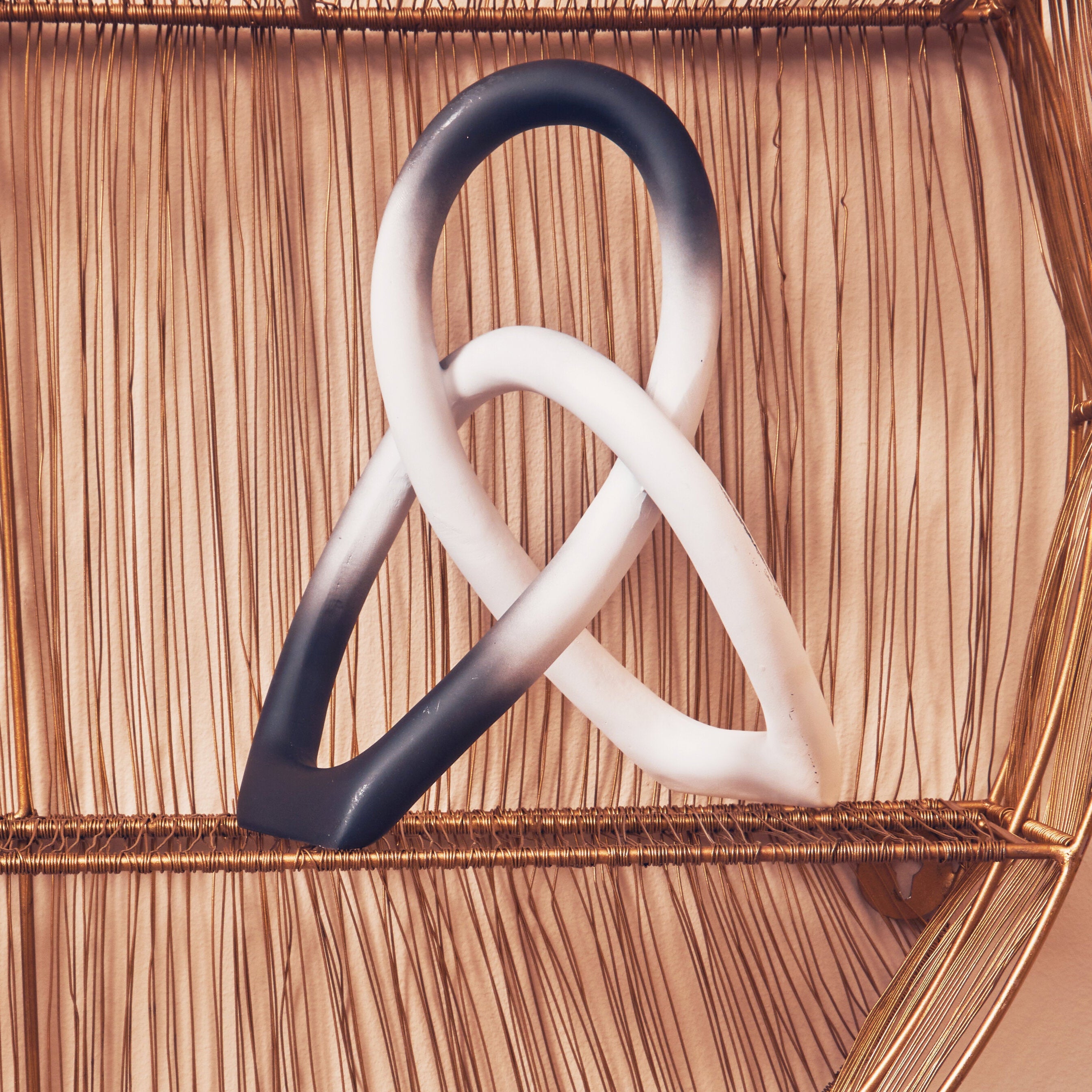 Bobbin Ombre Black & White Sculpture